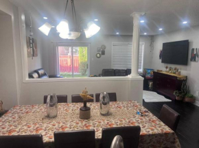 Home away from Home Close to Pearson Airport Malls and Highways